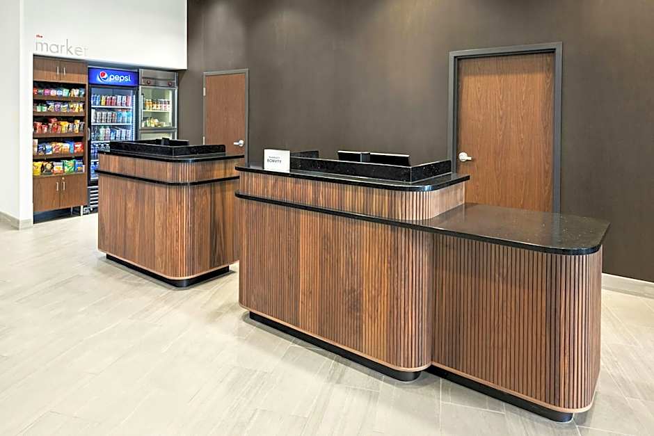 Courtyard by Marriott Minneapolis Maple Grove/Arbor Lakes