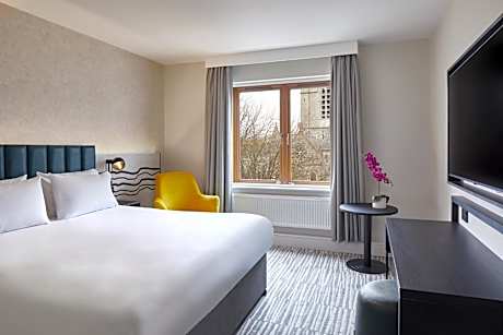 Leonardo Hotel Dublin Christchurch - Formerly Jurys Inn