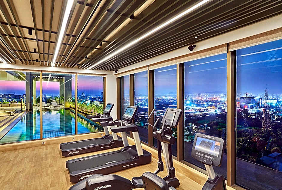 Vivanta Navi Mumbai, Turbhe