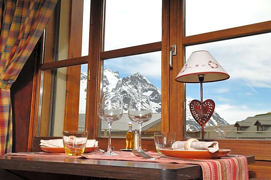 Lautaret Lodge & Spa