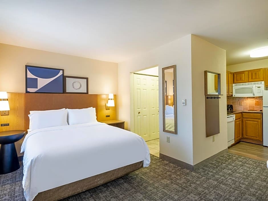 Staybridge Suites Milwaukee Airport South By IHG