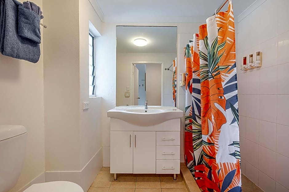 Port Douglas Motel
