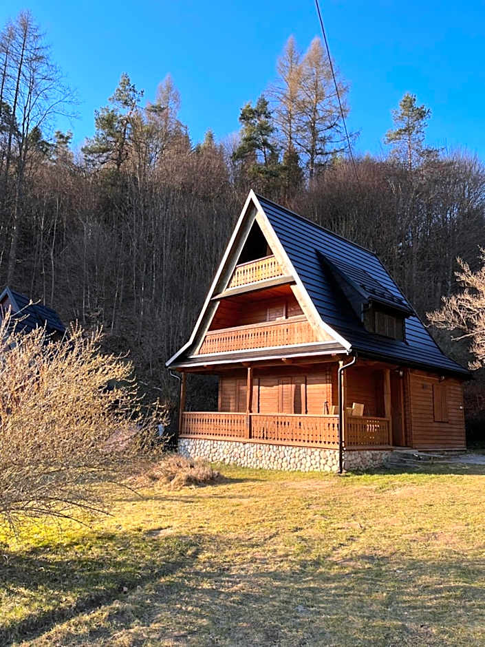 Drewniany Domek BB Nad Rzeką