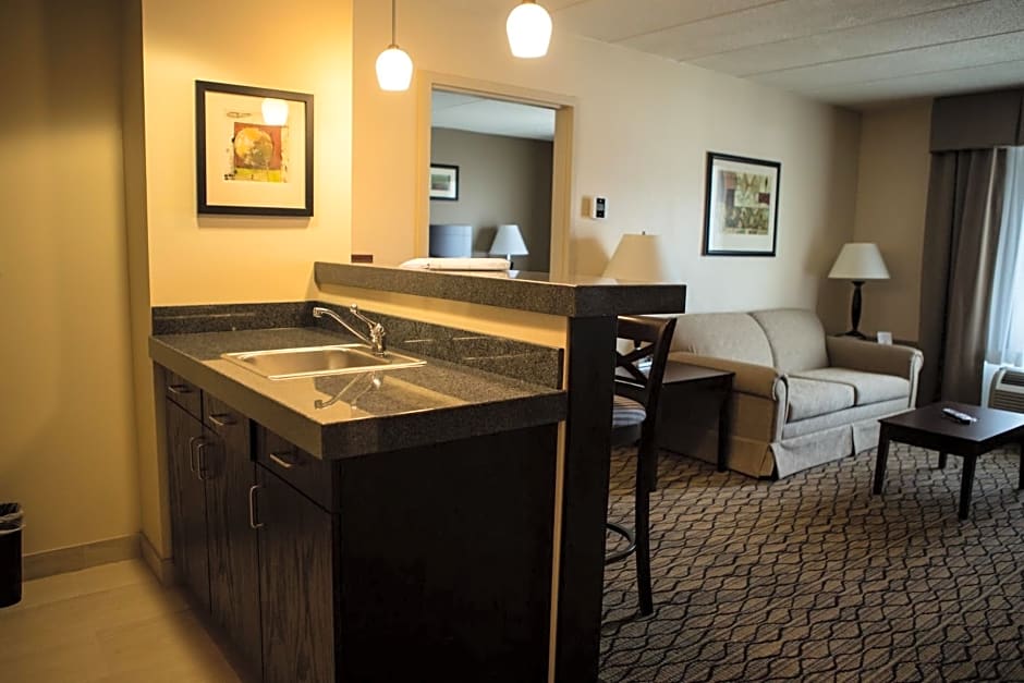 Holiday Inn Express Milford