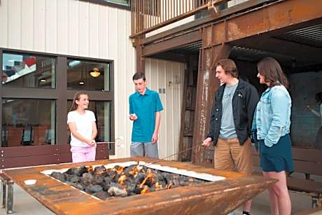 Iron Springs Luxury Lodge & Spa