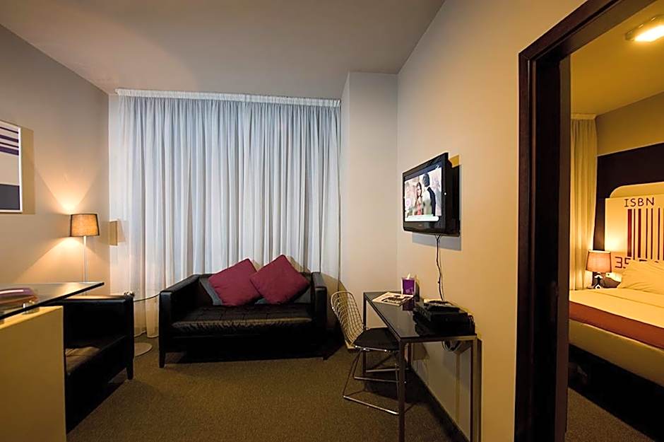 Hotel 35 Rooms