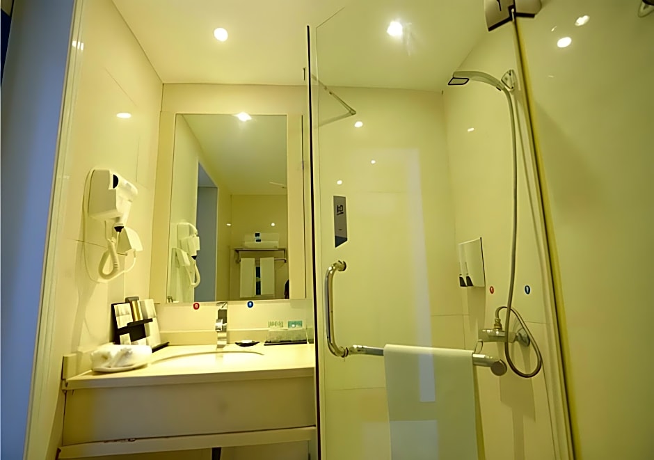 Borrman Hotel Guangzhou Middle of Sanyuanli Avenue