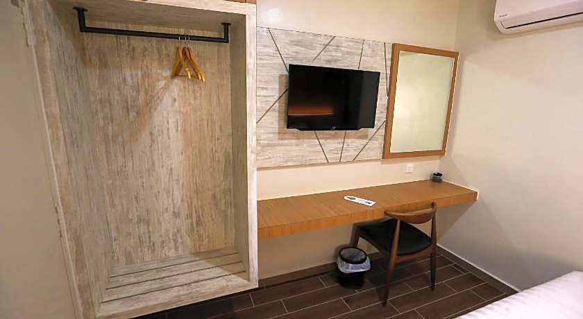 Pantai Regal Hotel