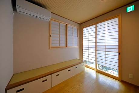 Economy Twin Room