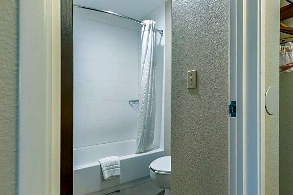 Comfort Inn Near Greenfield Village
