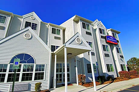 Red Lion Inn & Suites Elk Grove Village, IL