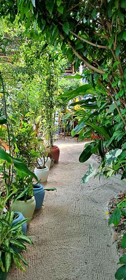 Salama & Mbuyuni Bungalows