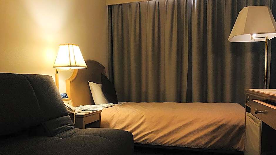 Cypress Garden Hotel