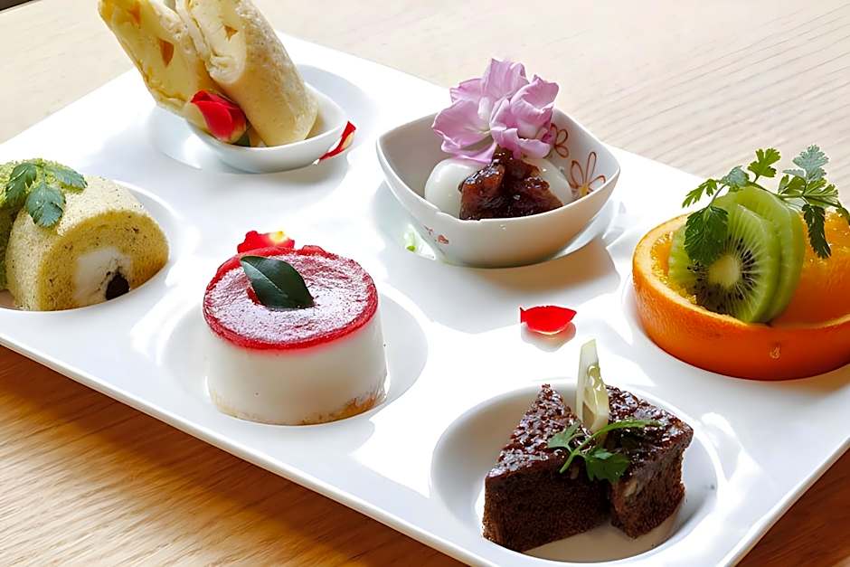 Yuraku Kinosaki Spa and Gardens Ryokan