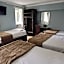 Kings Park Hotel
