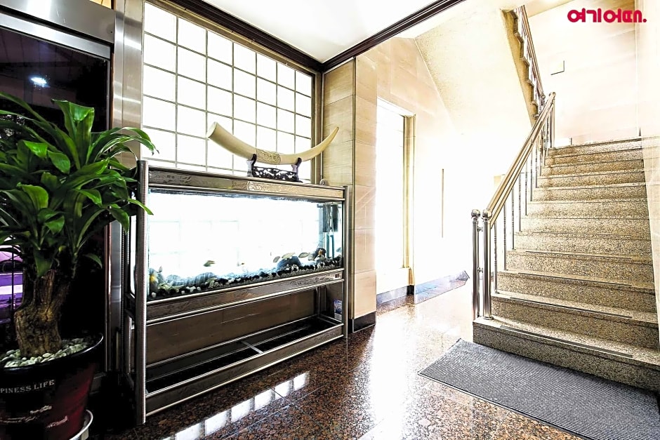 Goodstay Grand Motel Chuncheon