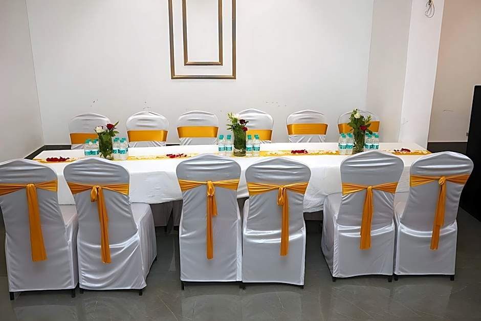 StayBird - Silver Oak, An Apartment Hotel