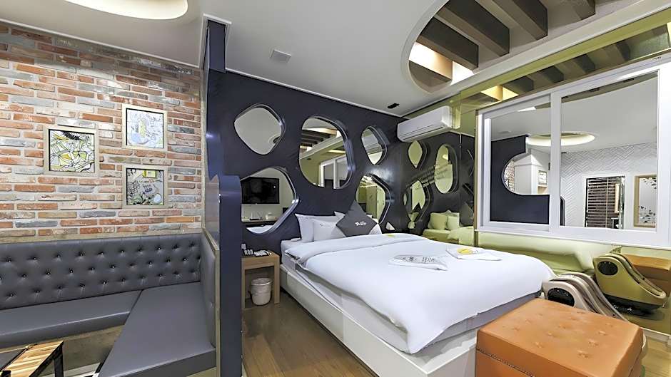 Gwangju Gwangsangu Hanam Hound Hotel