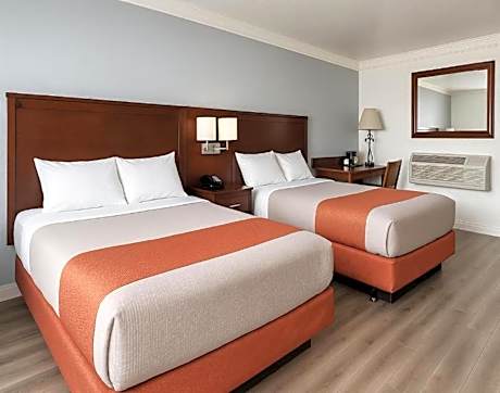 Queen Room with Two Queen Beds - Non-Smoking