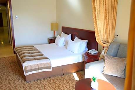 Deluxe Double Room with Pool View