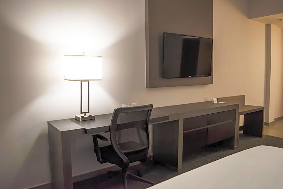 Holiday Inn Express Hotel & Suites Hermosillo By IHG