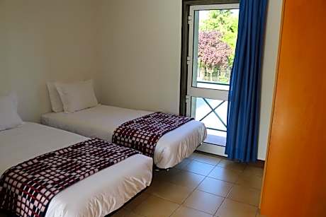 Twin Room with Shared Toilet