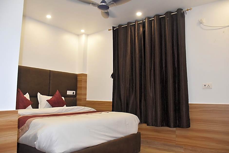 Hotel Obsidian Red