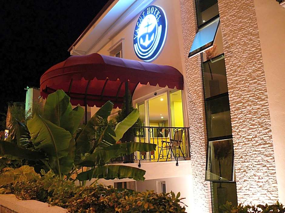 Yacht Boheme Hotel-Boutique Class - Adults Only