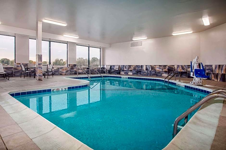 La Quinta Inn & Suites by Wyndham Pontoon Beach