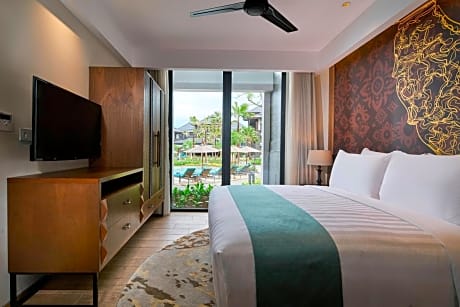 One Bedroom apartment with king bed, a sofa and balcony