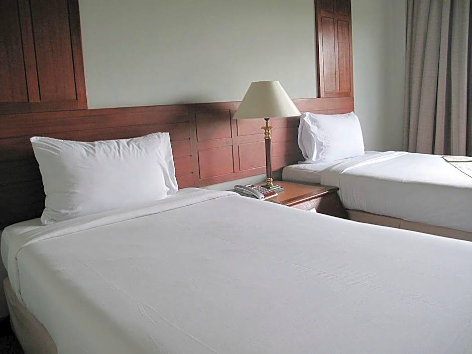 At Ayutthaya Hotel