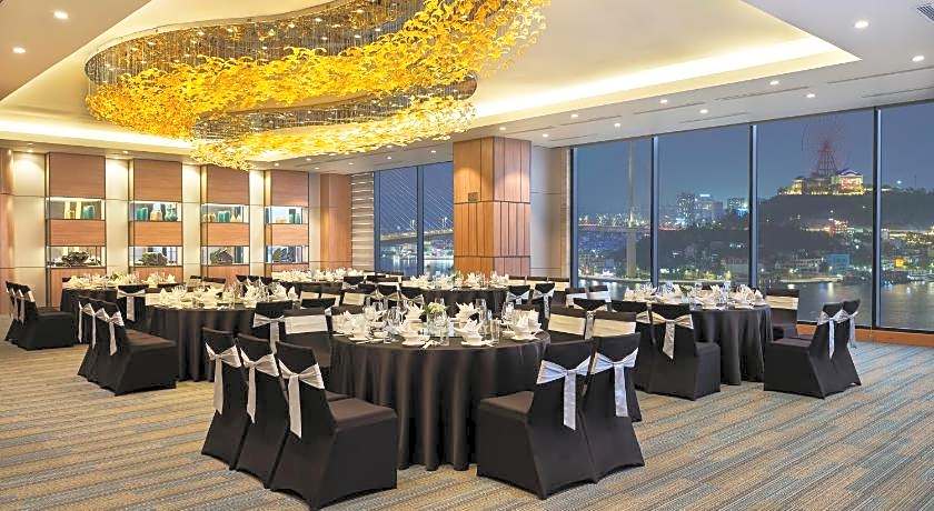 Wyndham Legend Halong