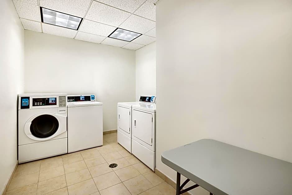 Courtyard by Marriott Montvale