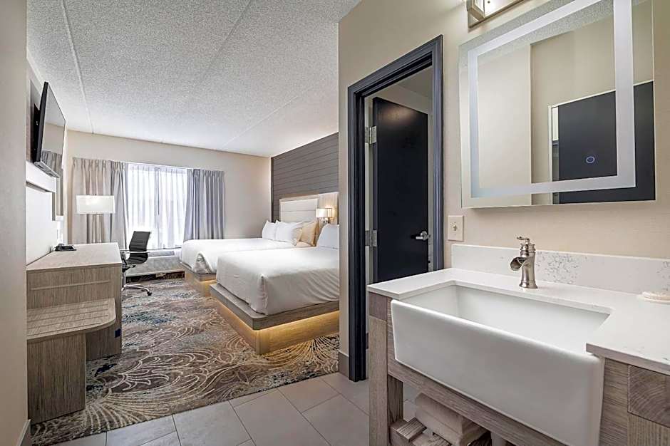 Oakfield Inn & Suites Rochester, an Ascend Collection Hotel