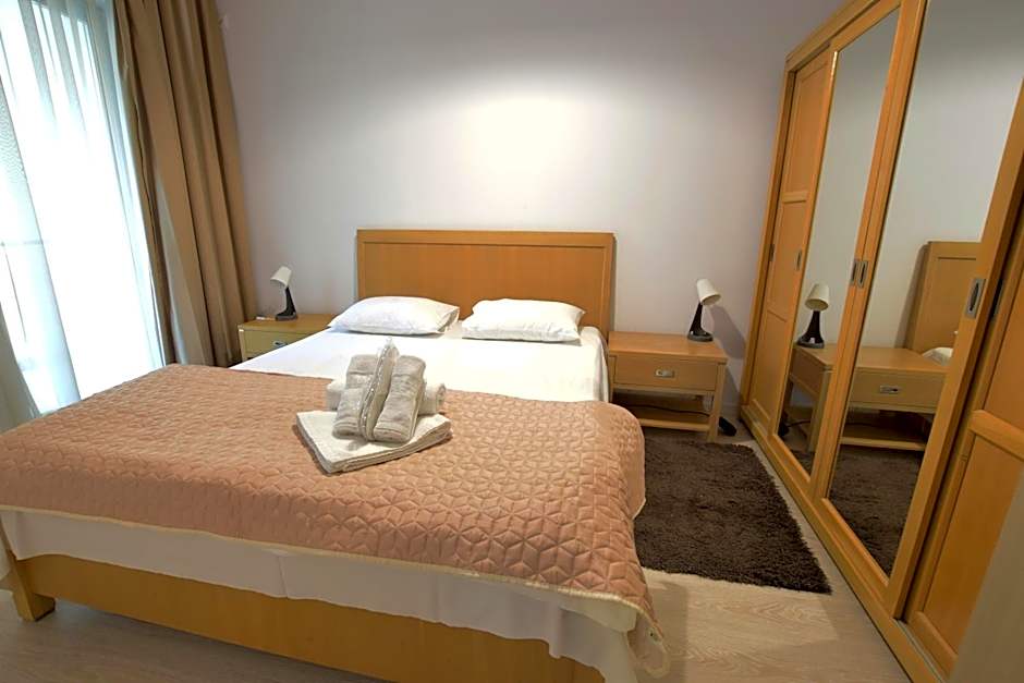 Uptown Residence Apartments