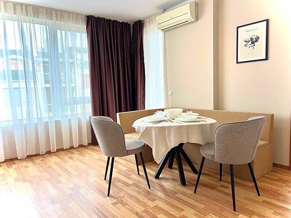 Sineva Del Sol Apartments