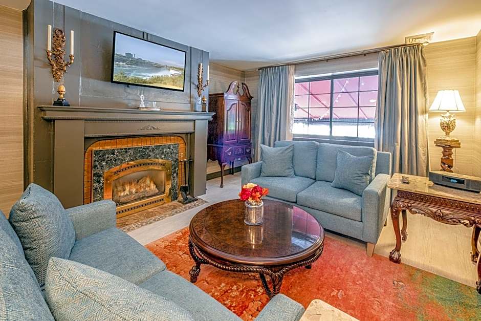 Red Coach Inn