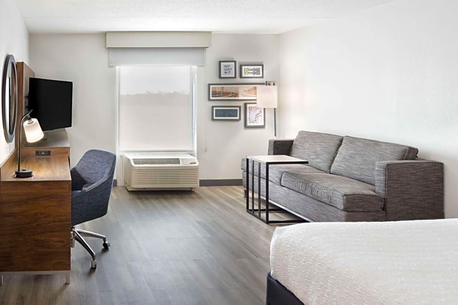 Hampton Inn & Suites Lanett/West Point