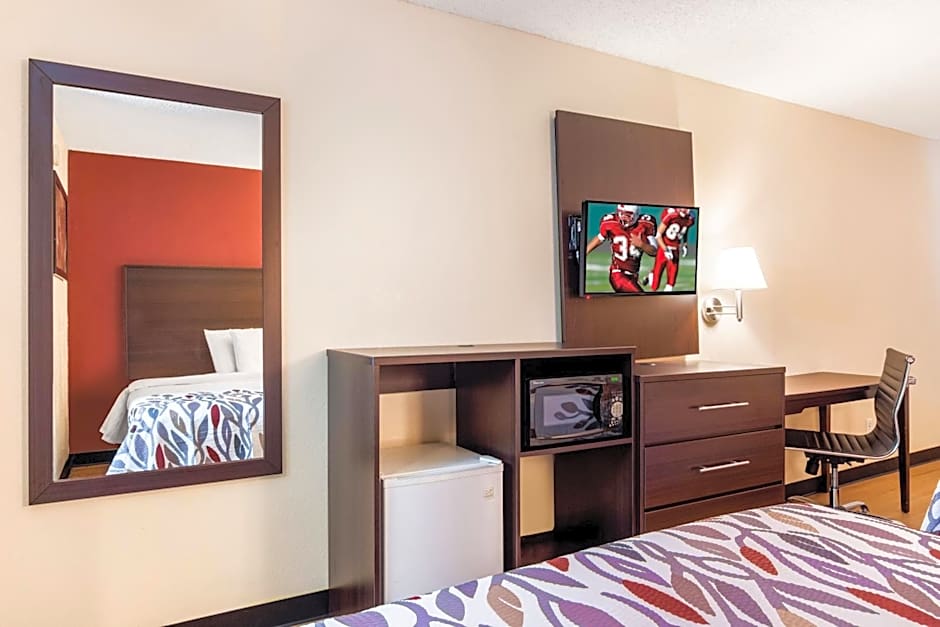 Red Roof Inn Acworth - Emerson / LakePoint South
