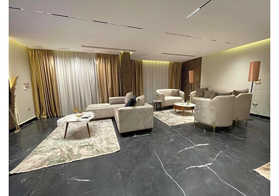 فيلا رائعة في أفخم كومباوندات الشيخ زايد