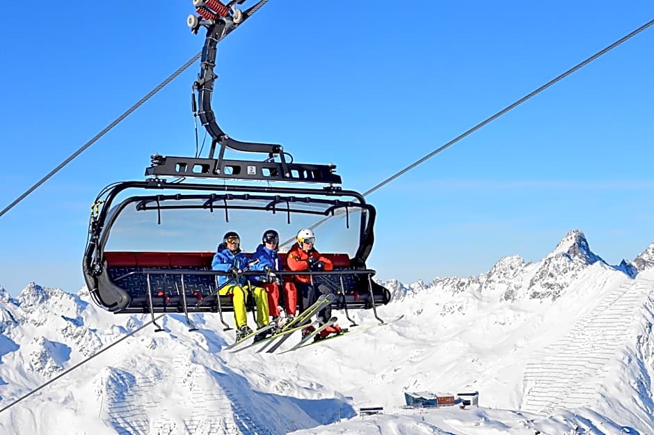 Hotel Nevada – Ischgl, MO