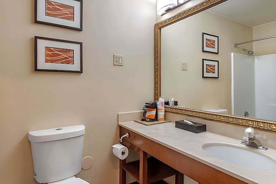 Comfort Inn & Suites Klamath Falls