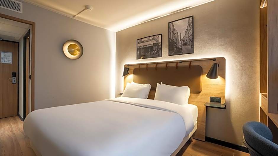 Campanile Paris Ouest - Pont De Suresnes