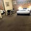 Pines Country Club Motor Inn