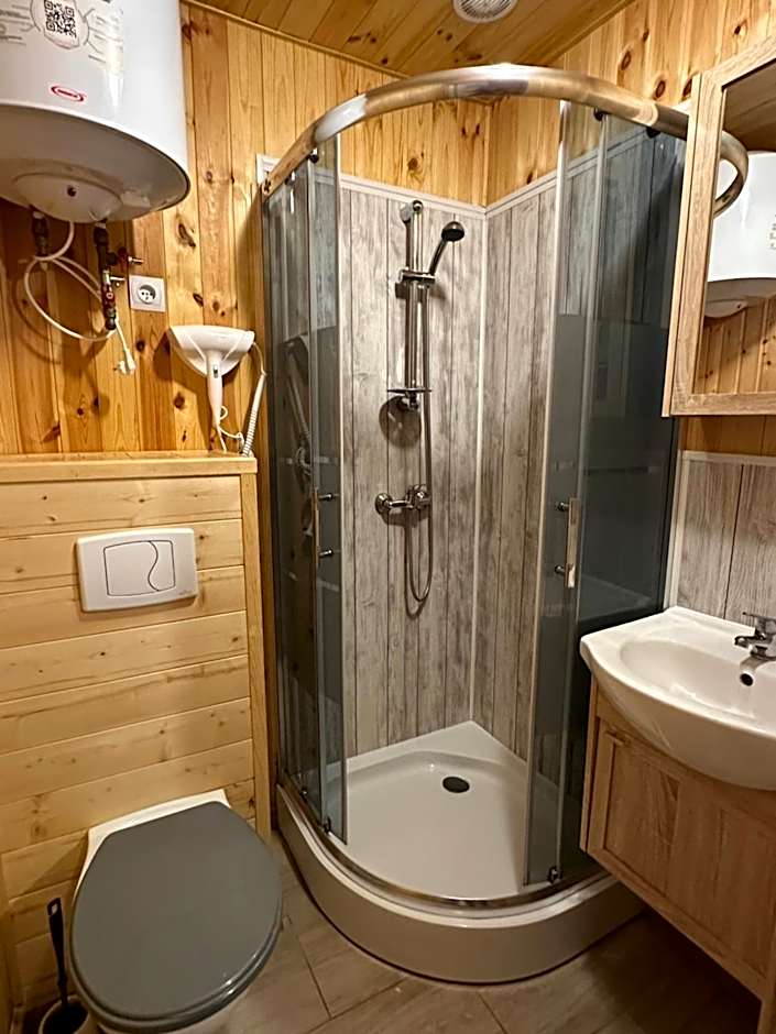 Domki Letniskowe Korona