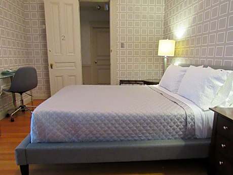 Deluxe Double Room with Bath