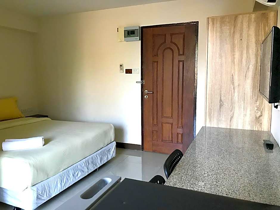 Sea Land View Apartment @ Sriracha