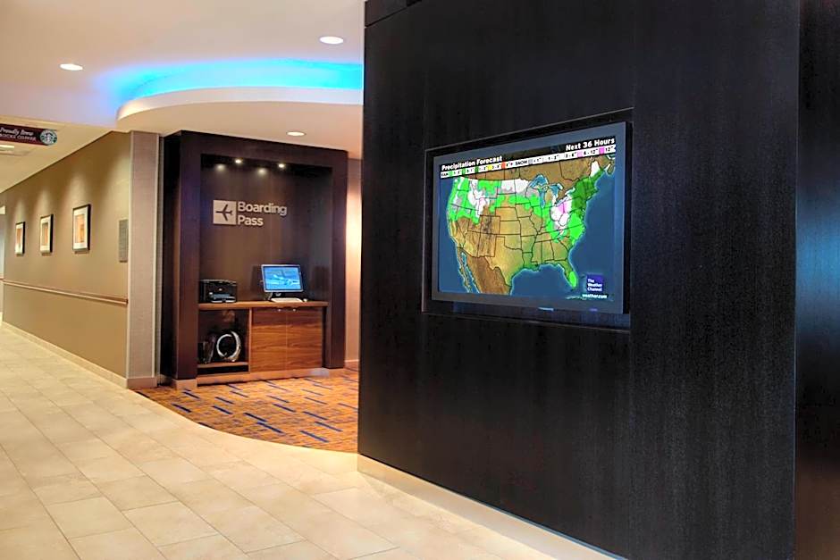 Courtyard by Marriott Madison East