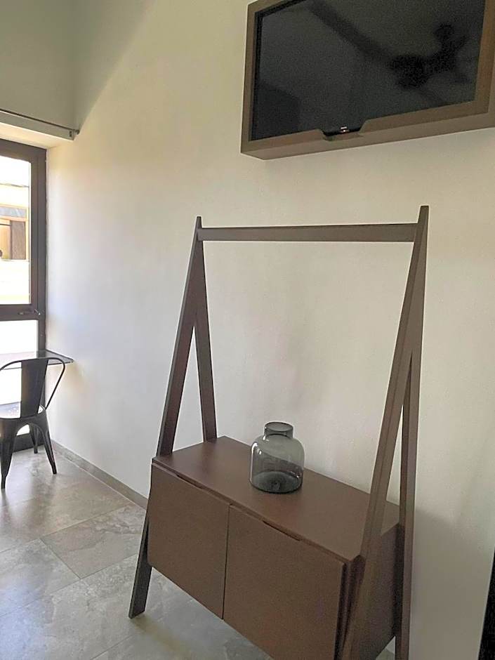 La Casa Mia Leon