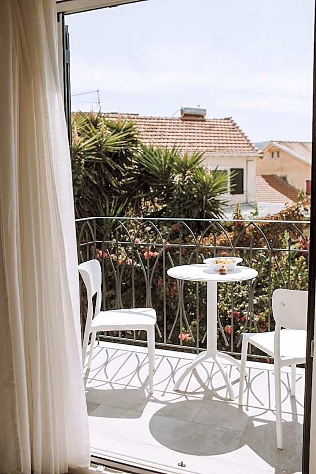 ERIEL Boutique Apartments